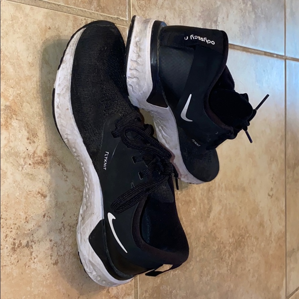 Nike tennis shoes